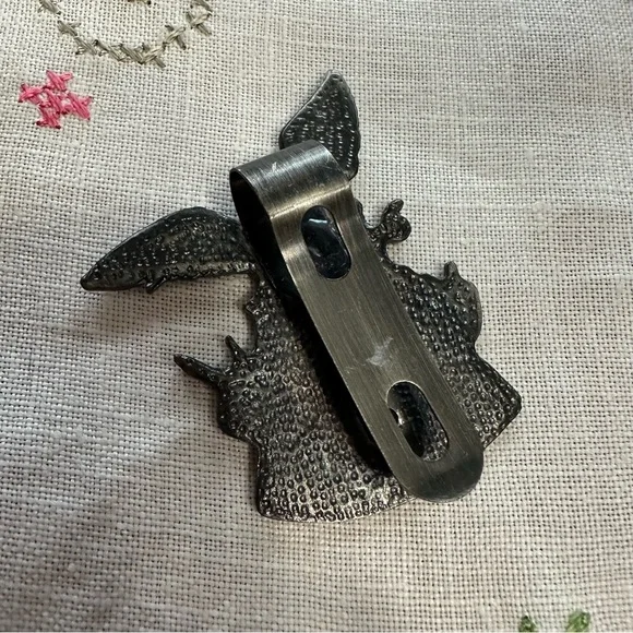 Saint Michael Pewter Visor Clip - Divine Protection for Your Drive - Picture 3 of 4